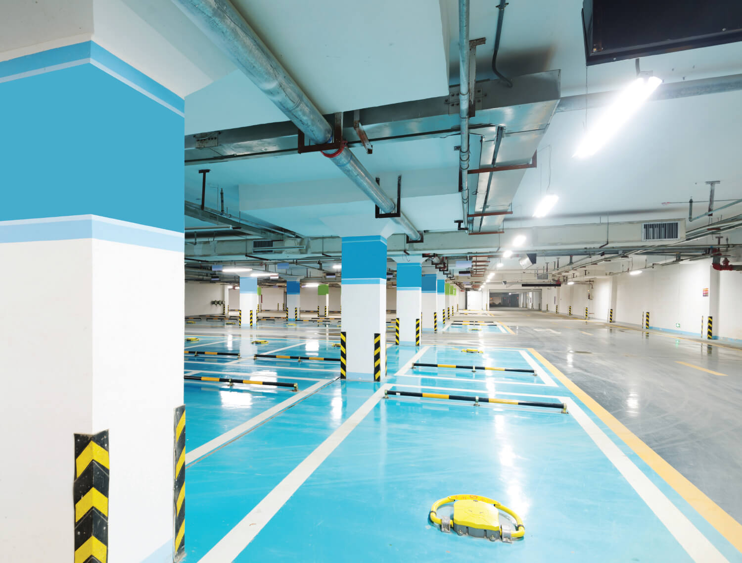 Ega-Floor-Tec gietvloeren voor (parkeer)garages en garagebedrijven.