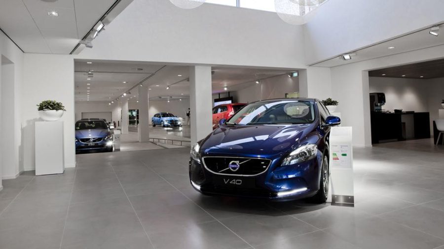 Naadloze gietvloeren garages en garagebedrijven